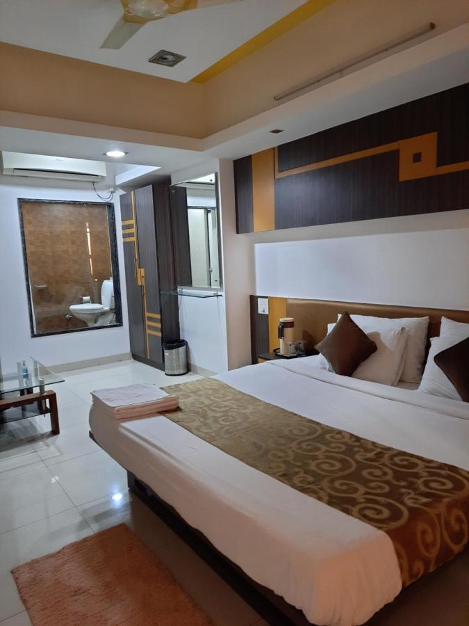 Hotel Grand Suites Indore Exterior foto